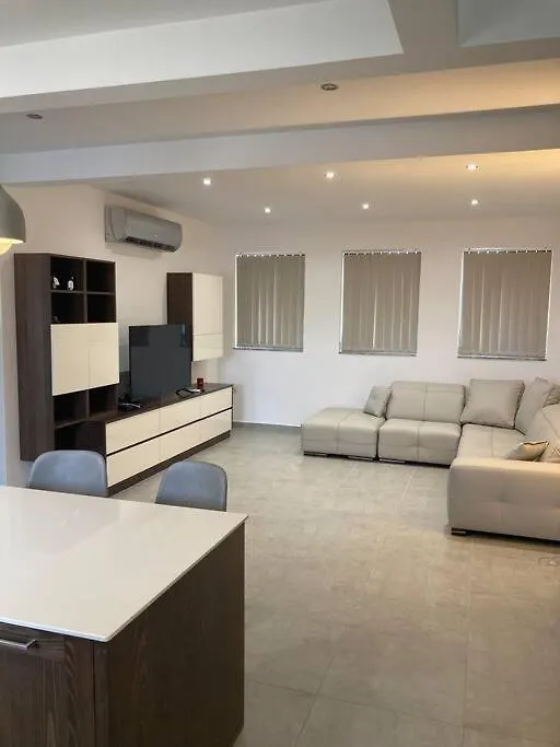 Dream Theatre Maisonette Marsaskala