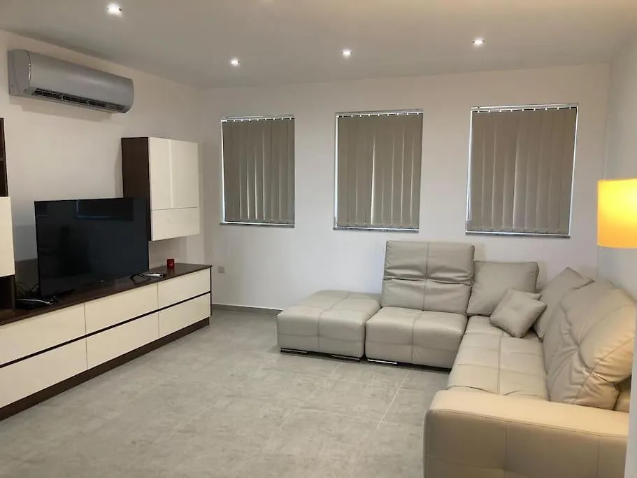 Dream Theatre Maisonette Marsaskala